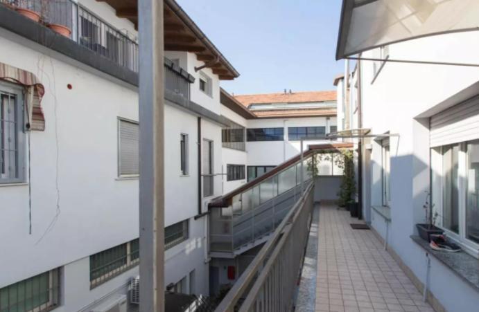 Vintage Apartment In Corvetto Area Milan Exterior photo